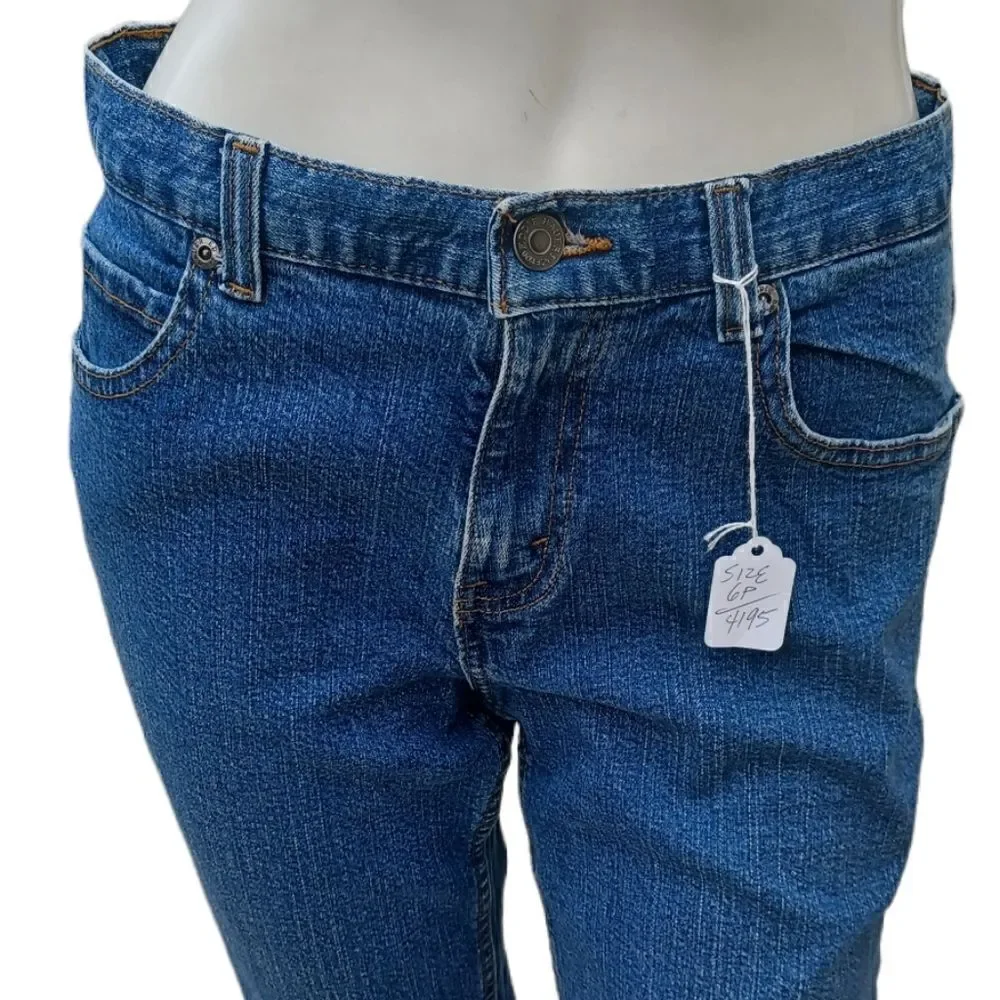 419510..Eddie Bauer Ankle Bootcut Jeans Size 6P,  W28